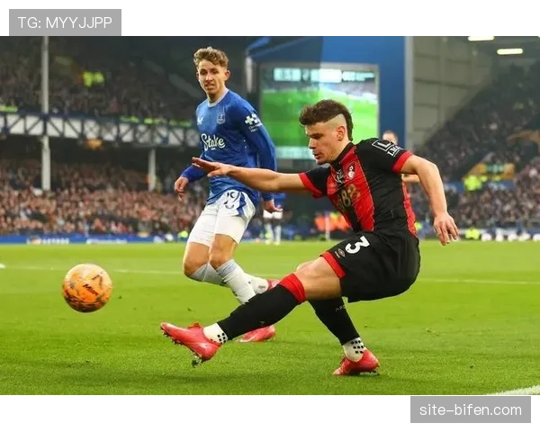 科尔克兹加盟利物浦，上赛季套上和内线插上次数均超100次